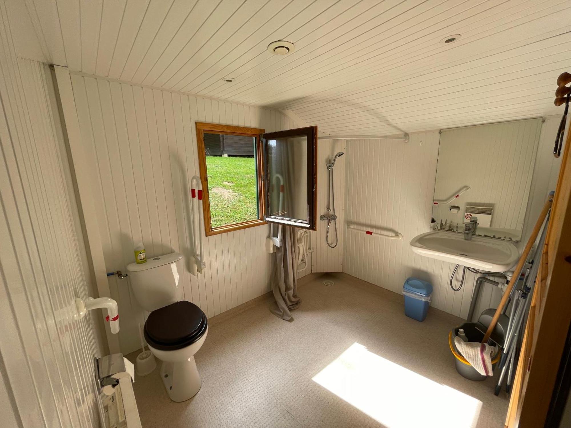 Camping Les Etoiles Saint-Sornin-Lavolps Luaran gambar